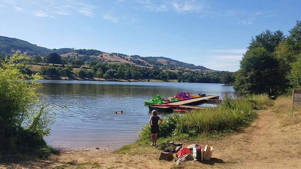 camping bord de lac bourgogne